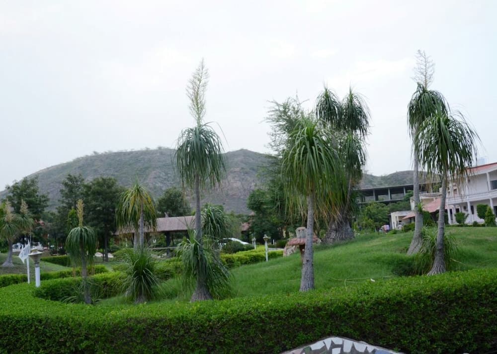 Raj Mahal Resort & Spa