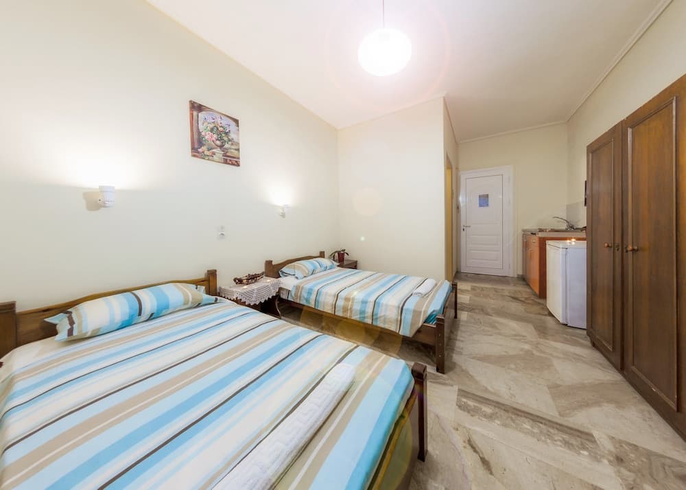 Borsalino Studios & Apartments