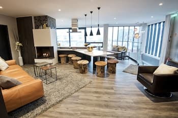 B14 Apartments & Rooms