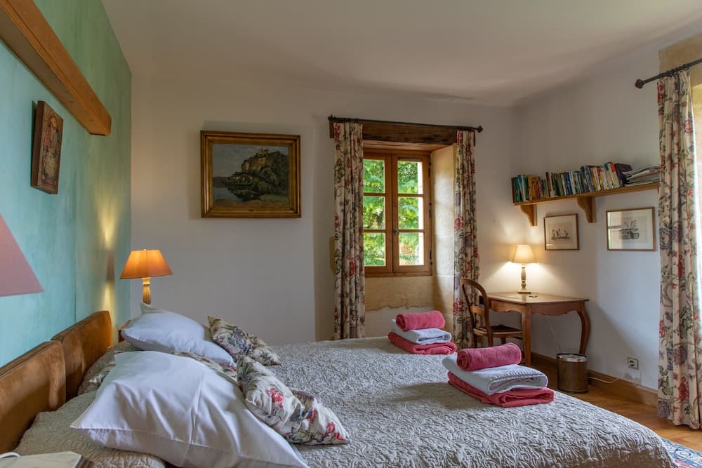 Chambre D'hôtes La Rossillonie