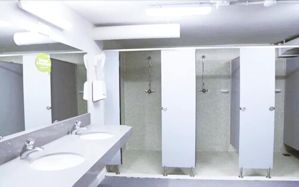 Hola Hostal Eixample - Hostel