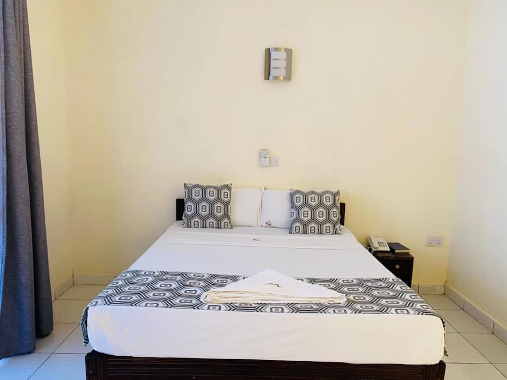 Merry Villa Hotel & Apartments