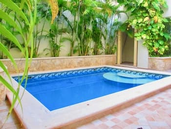 Arcoiris Family Condos by Playa Paradise