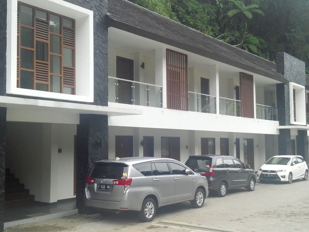 Zuri Resort Cipanas - CHSE Certified