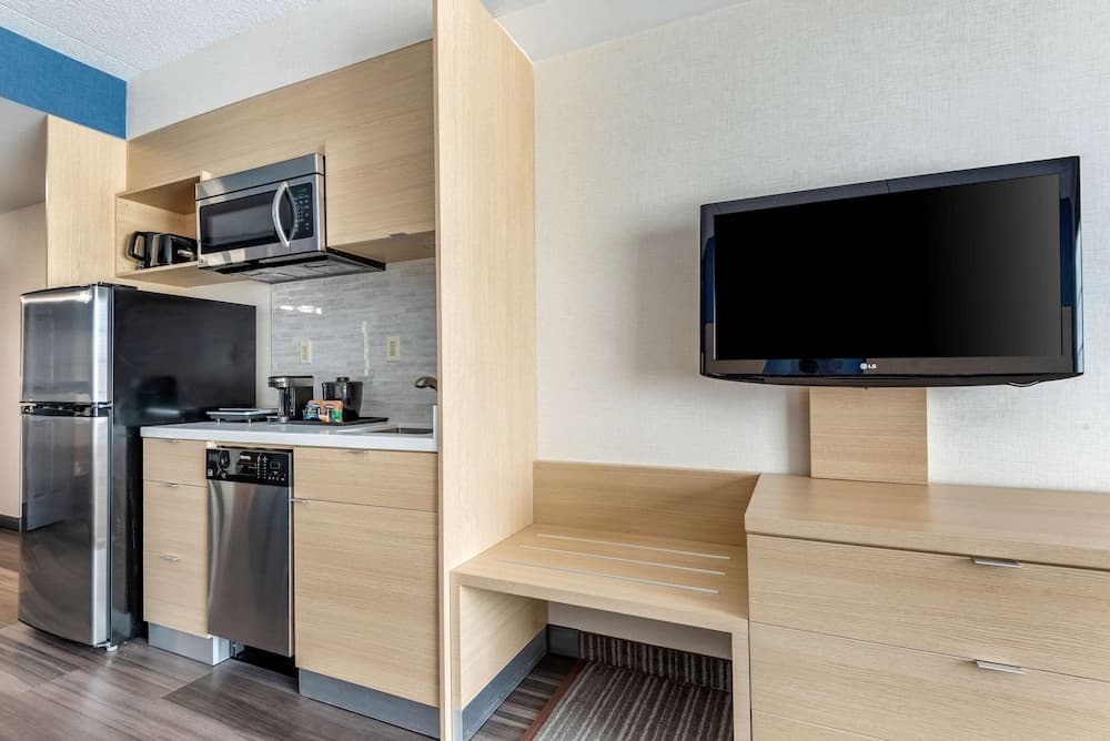 Quality Inn and Suites Oakville-Mississauga