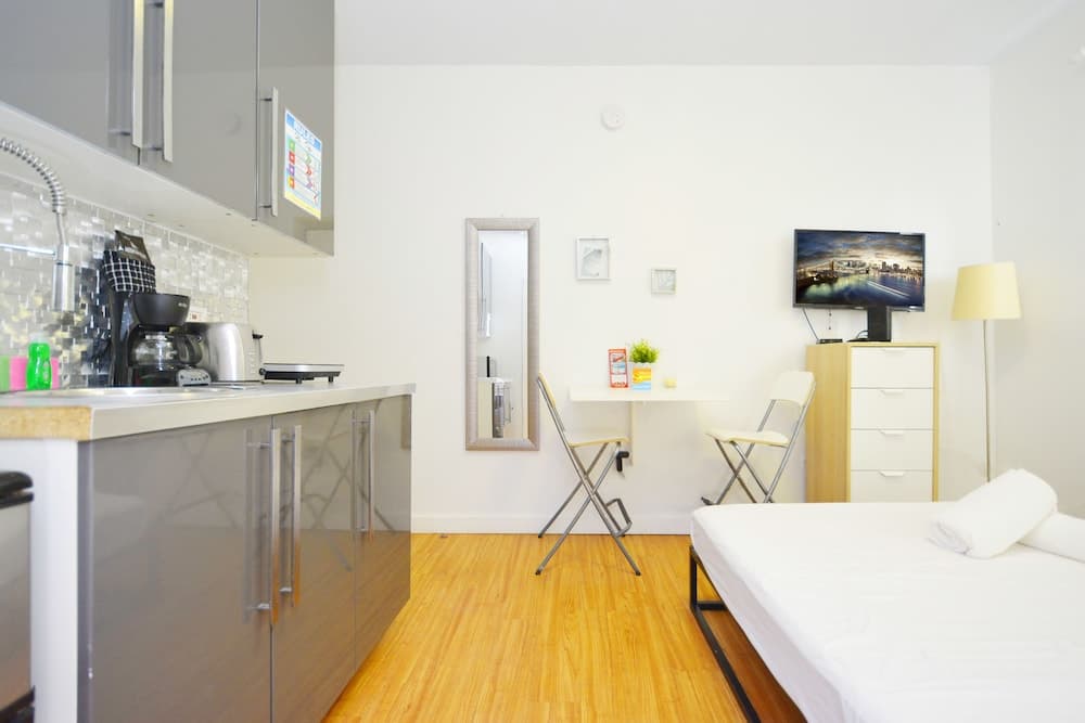 335 Ocean Walk Apartments