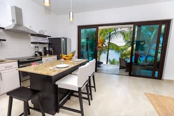 Bella Luna Beach House #227473