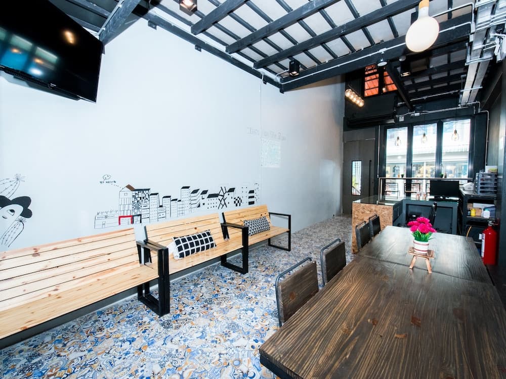 TP Hostel Kata Beach Phuket