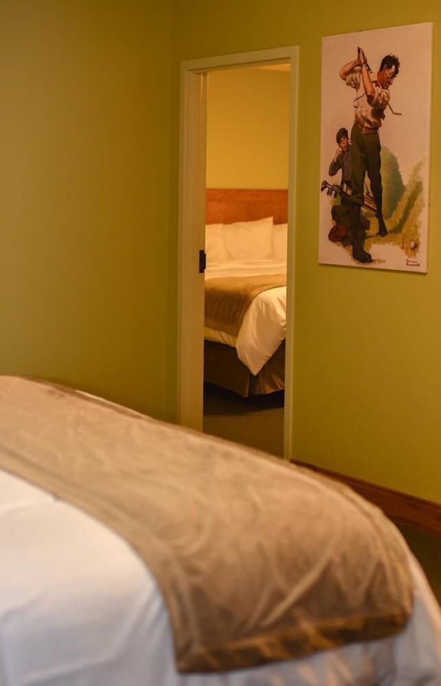 Champions Black Bear Lodge