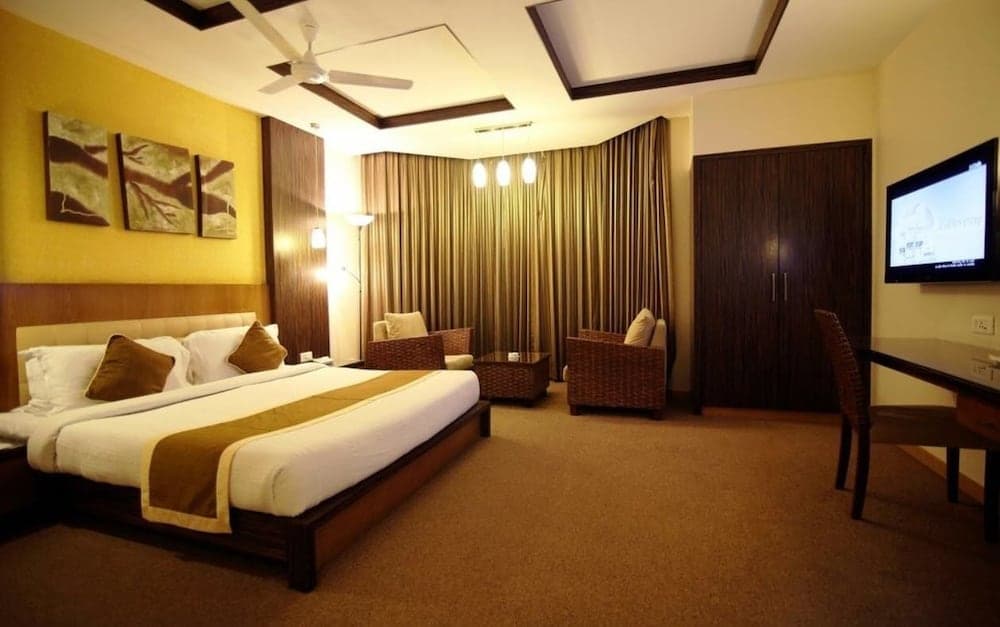 Cenneys Gateway - Pride of Salem