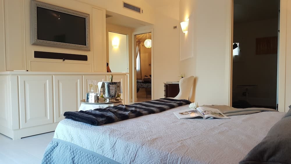 White House Luxury Hospitality