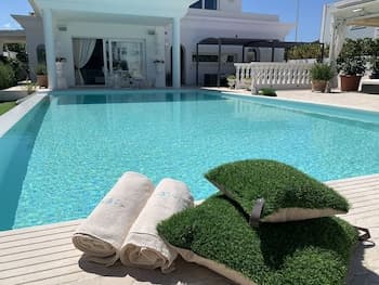 White House Luxury Hospitality