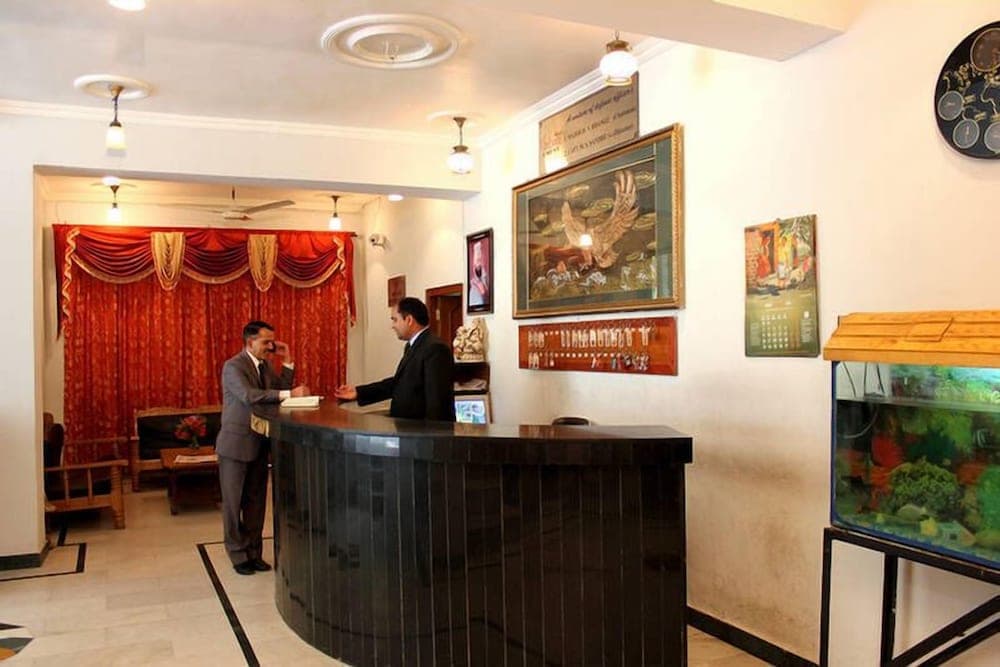 ADB Rooms Falcon Crest