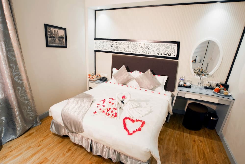 Riverside Boutique Hotel