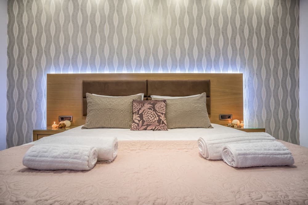 Nikos & Maria Studios