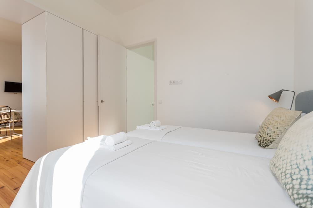 Chiado Studio and One-Bedroom Apartment - by LU Holidays