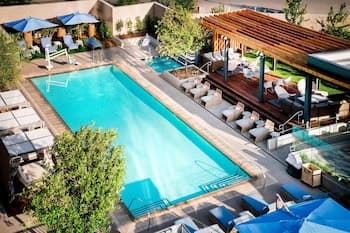 Hotel Nia, Autograph Collection