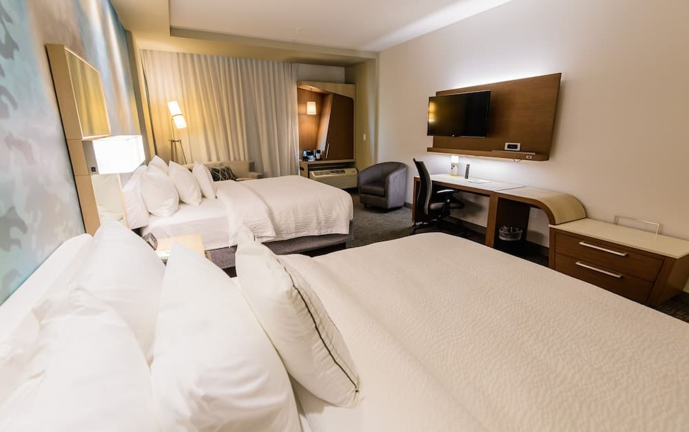 Courtyard by Marriott Lake Jackson