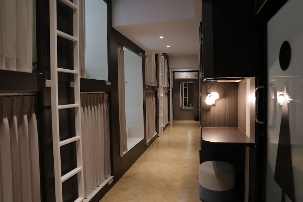 Sleep Walker Poshtel - Hostel