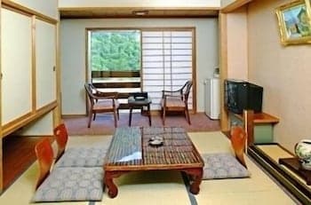 Kamikouchi Onsen Hotel