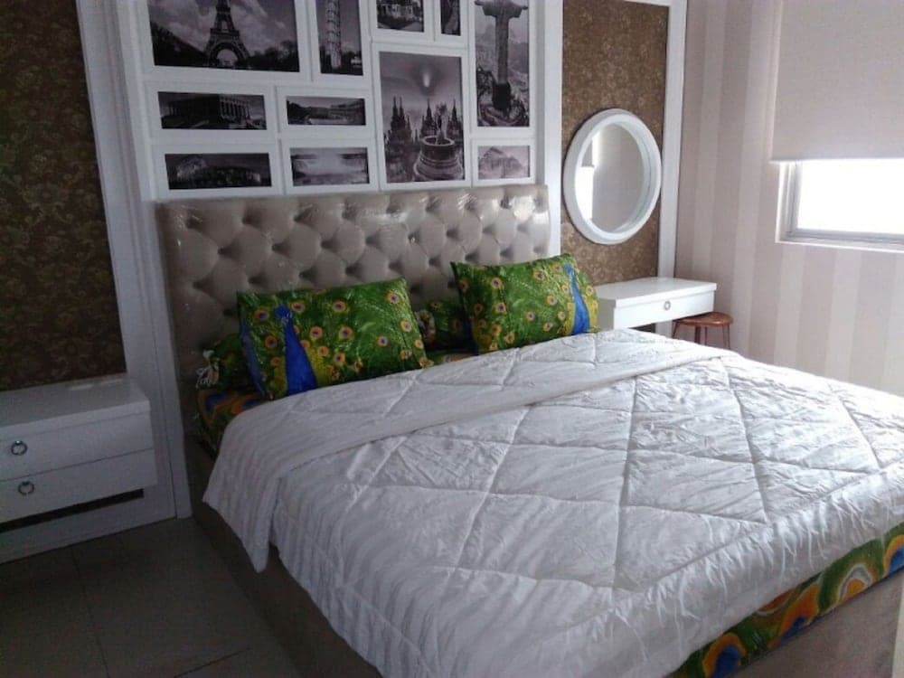 Waterplace Residence