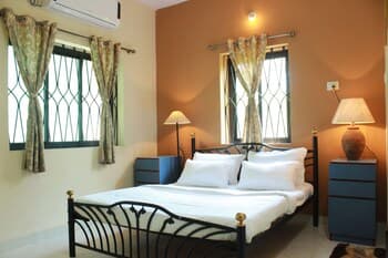 OYO 9358 Home Designer 1BHK Candolim