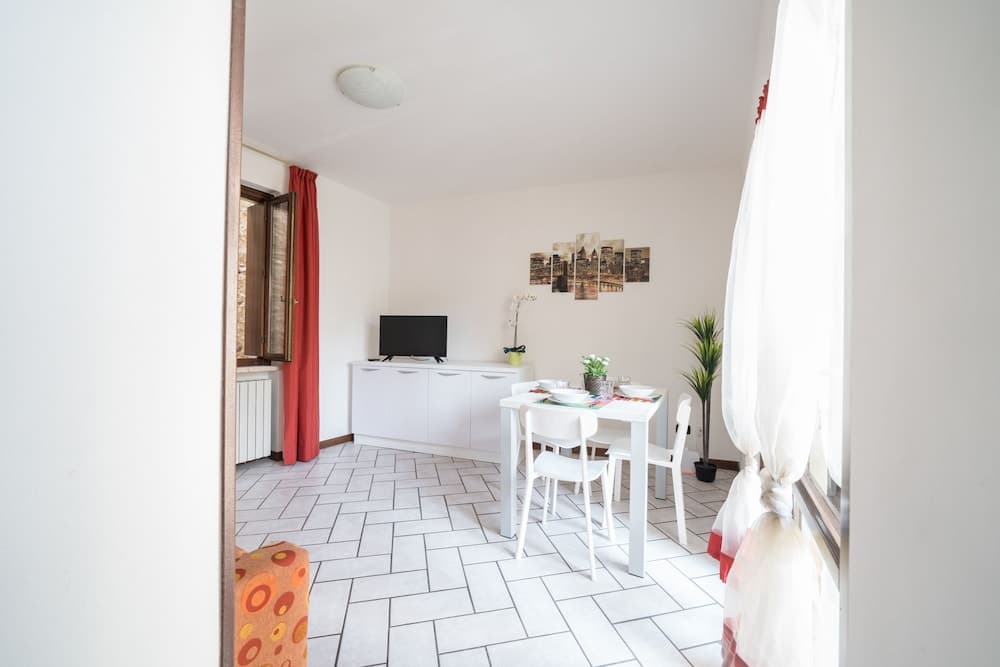 Bright Apartments Moniga - Castle Bells