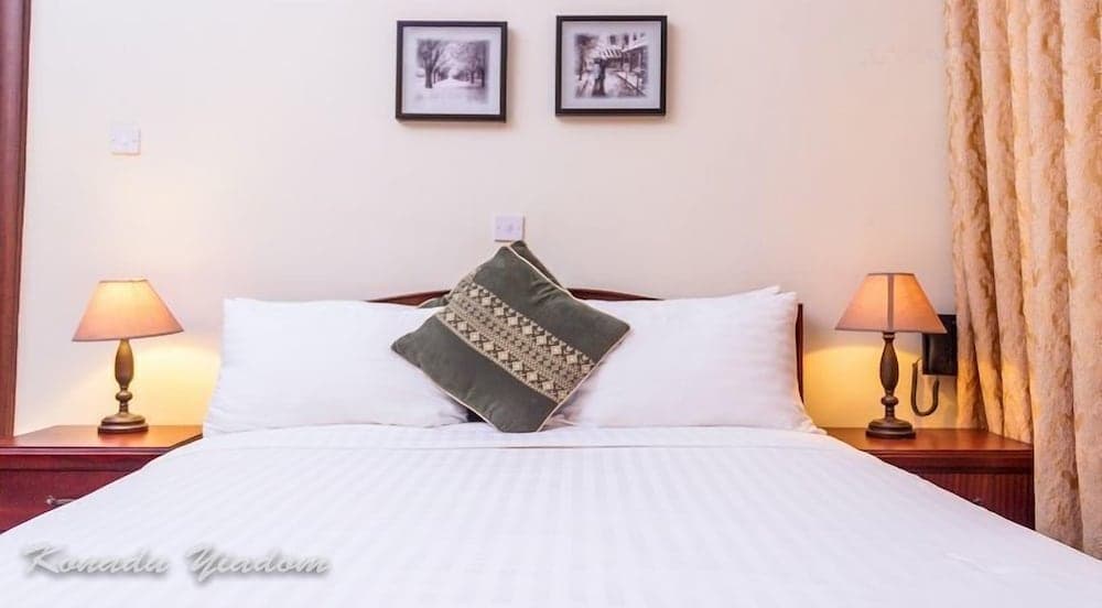 Lake Bosumtwi Hotel & Apartments