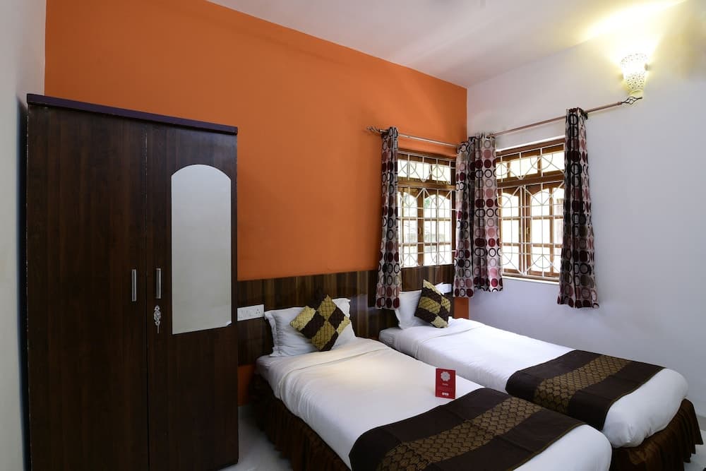 OYO 9741 Triple Beach Guest House