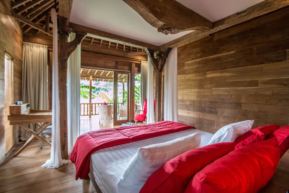 Marika Sawah Villas-4Bedroom Private Pool