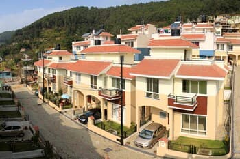 Swayambhu Hotels & Apartments - Ramkot 