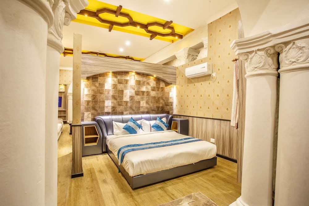 Royal Empire Boutique Hotel