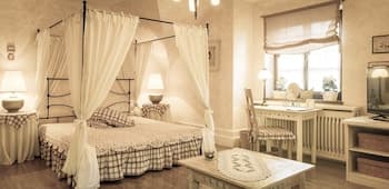 Villa Rosa Restaurant & Pension