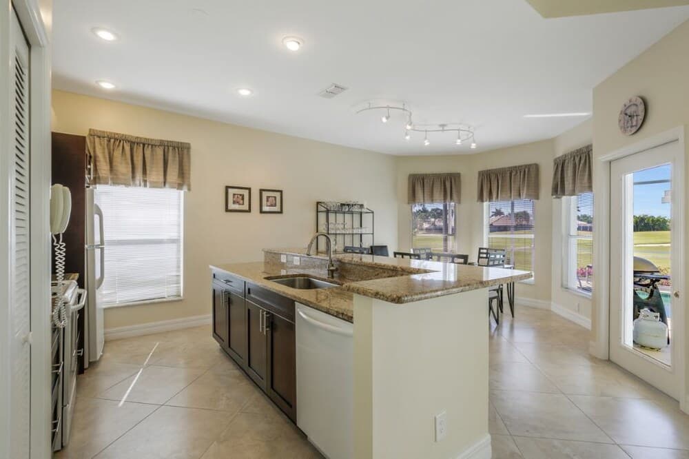 Falcons Glen Home #12950