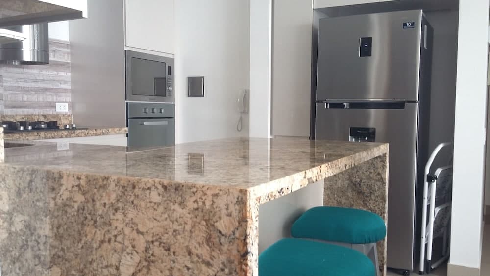 H2 LUXURY 3 Bedroom Apartment