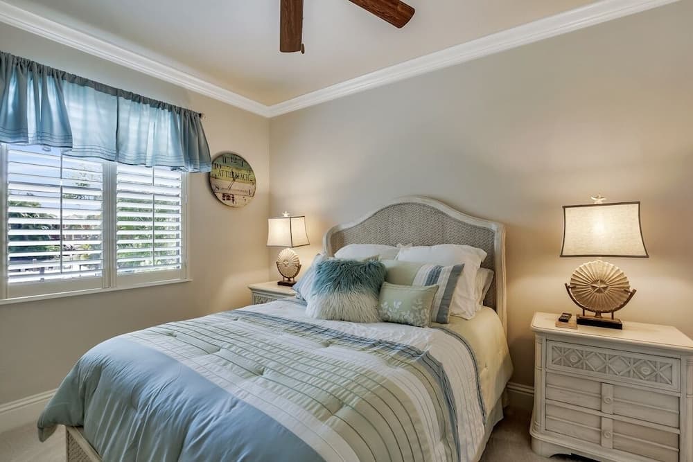 Breakwater Home #54005