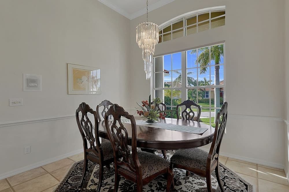 Seagrape Home #60544