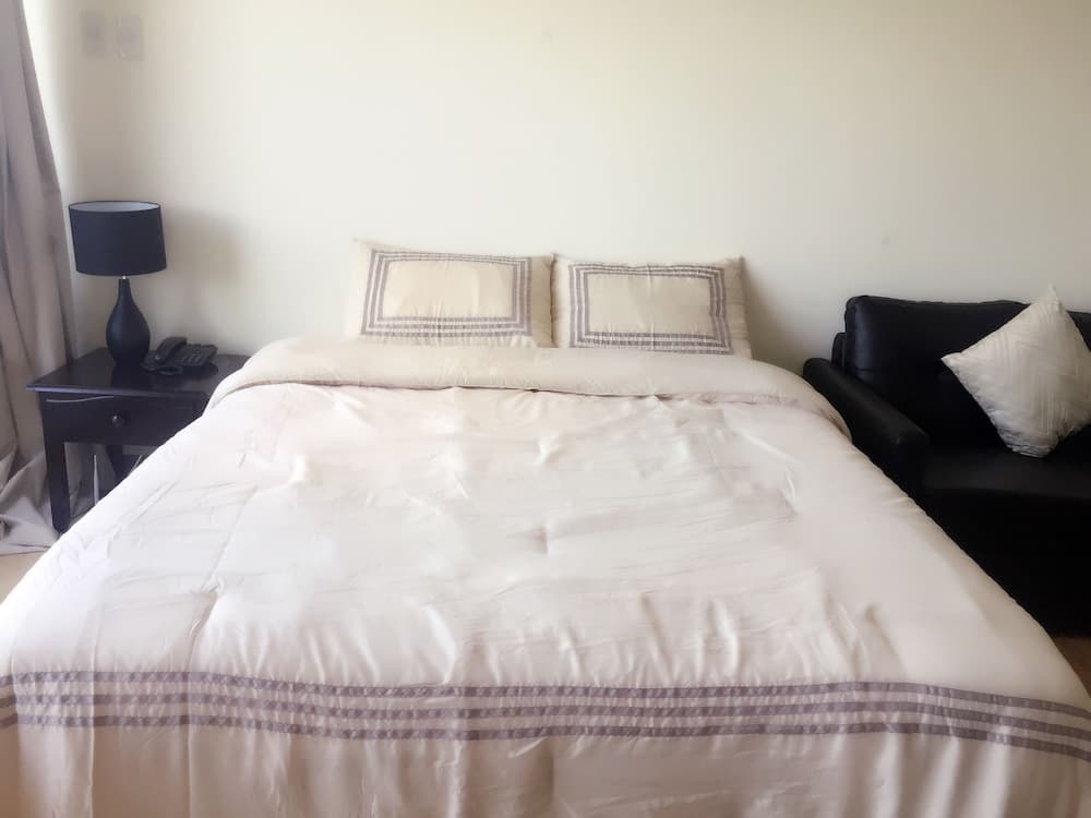 HI HOME At The Knightsbridge Residences