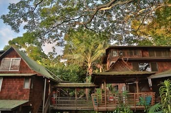 Hale Maluhia Country Inn