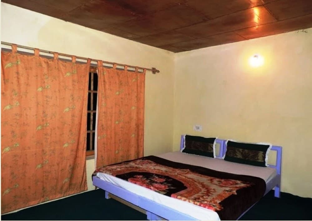 TIH A O Guest House & Home stay