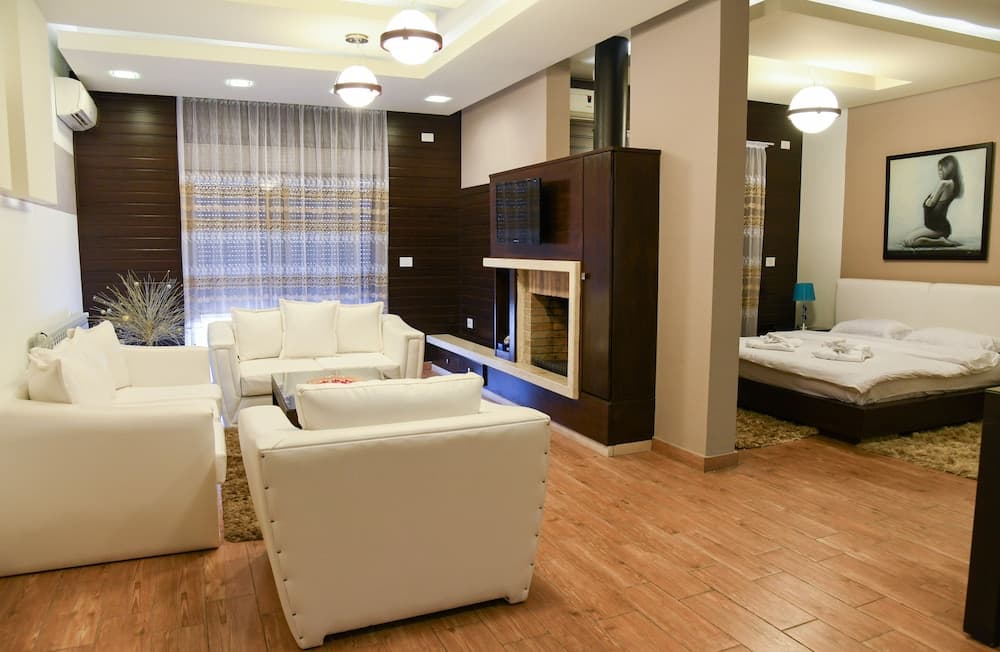 Serail Hotel & Lodging