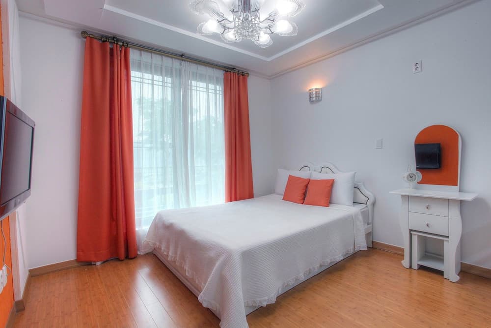 Forest of Color Pension