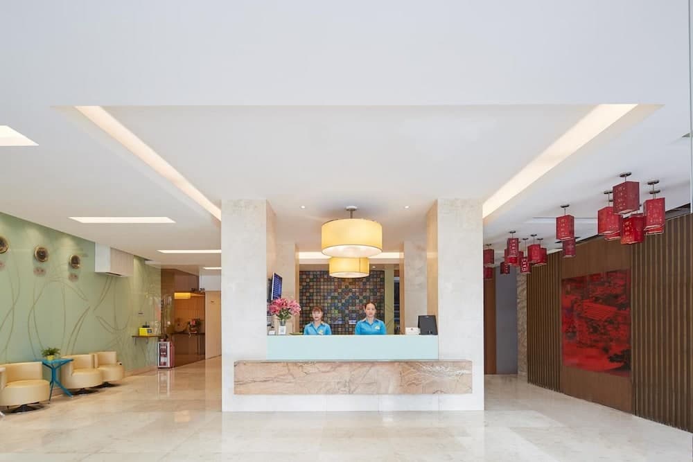 Kaiserdom Hotel Tiyuxi Metro Station