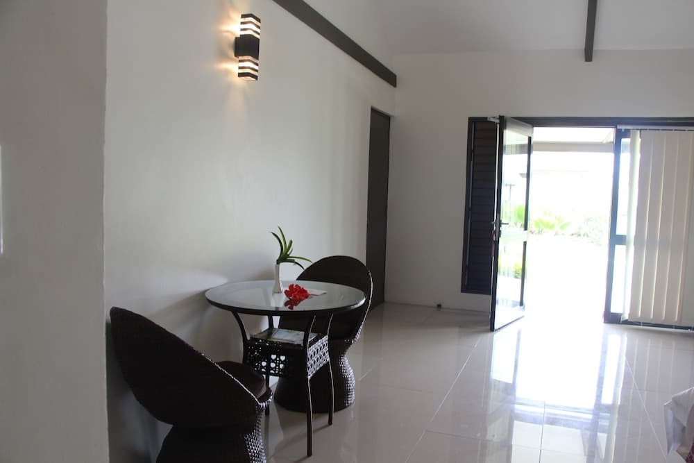 Landers Bay Resort & Spa Fiji - Adults Only