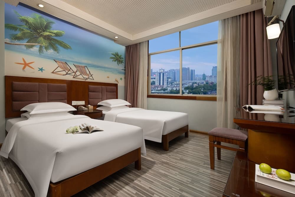 Kaiserdom Changsha West Bus Terminal