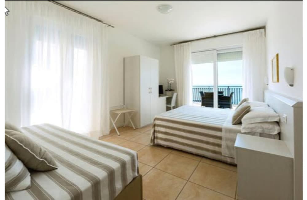 Hotel Plaza Esplanade