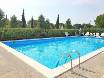Bright Apartments Sirmione -Sorgente Pool 1