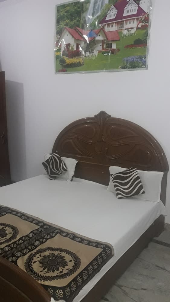 Rajdhani guest house