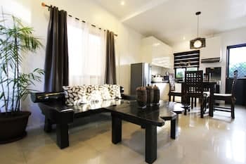 Tagaytay Summer House