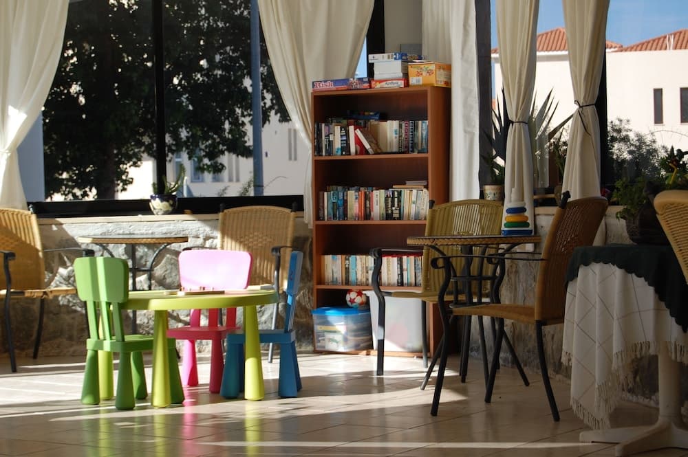 Nicos & Olympia Apartments